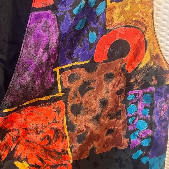 Colorful Abstract Patterned Vest - Picture 3 of 4